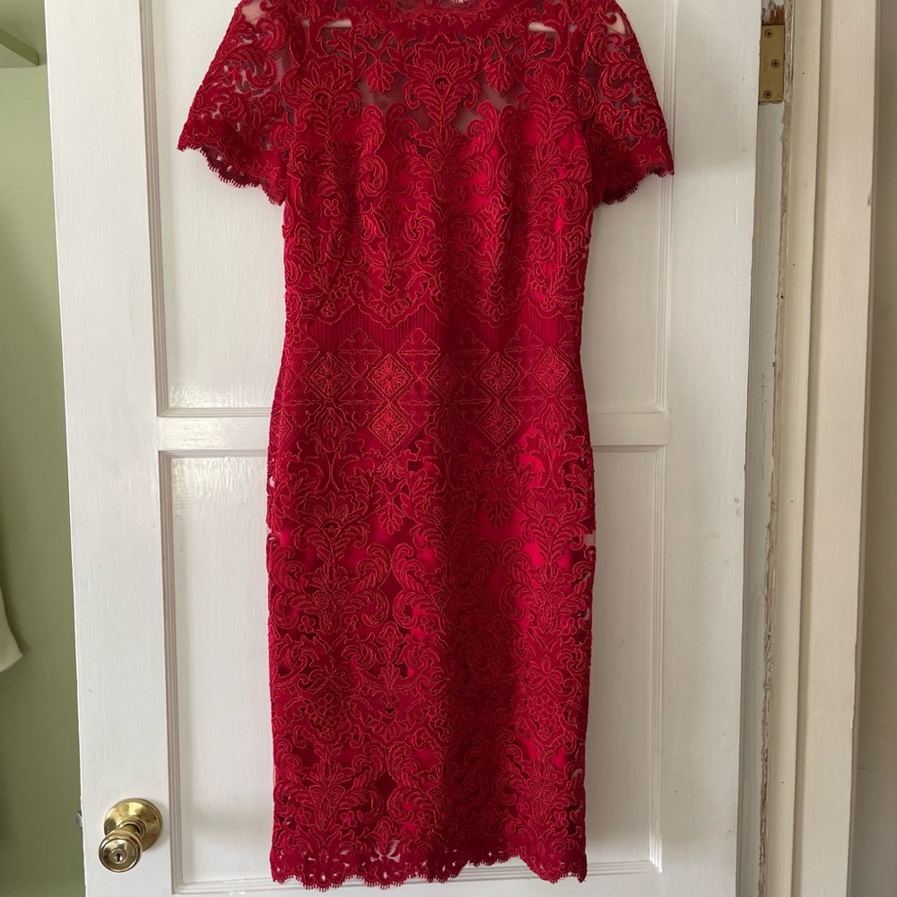 Tadashi Shoji Silas Embroidered Lace Dress Red 6 NWOT - Picture 6 of 6